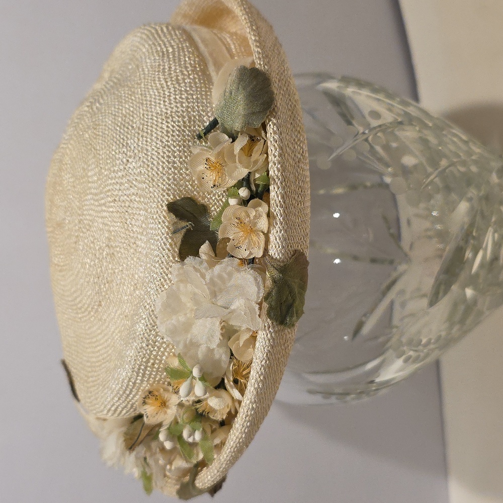 Vintage Cream Colored hat With Floral Appliques
